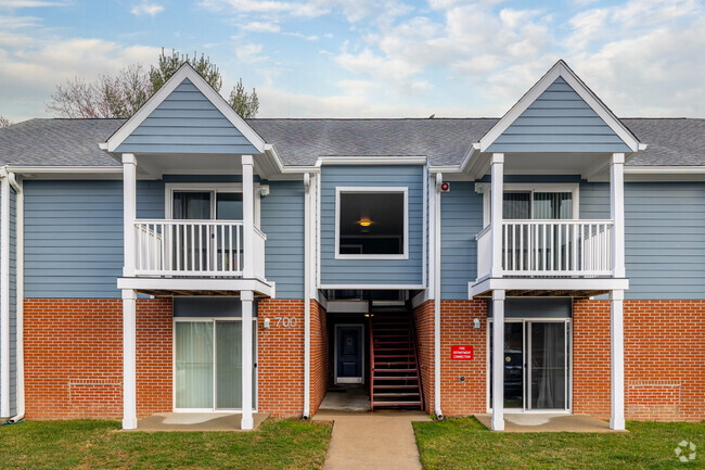 Building Photo - Gardens at Chesapeake Apartments