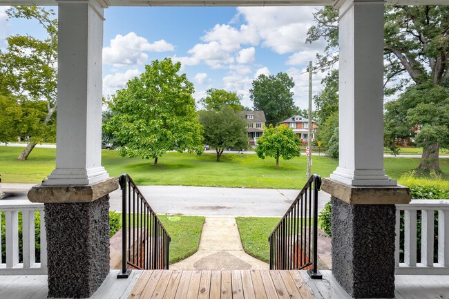 Building Photo - Rent Your Slice of History: Beautifully Up...