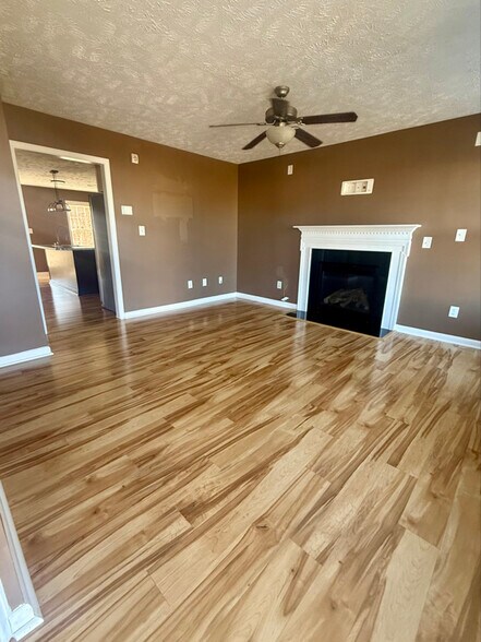 Building Photo - 2120 Yellowbrick Rd