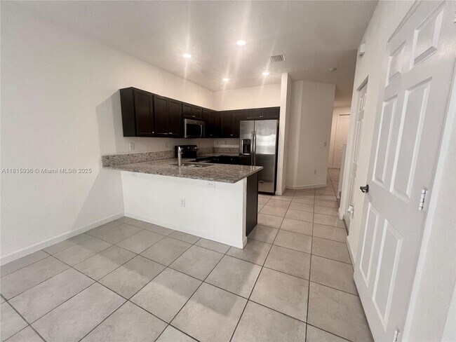 Building Photo - 15001 SW 119th Ln