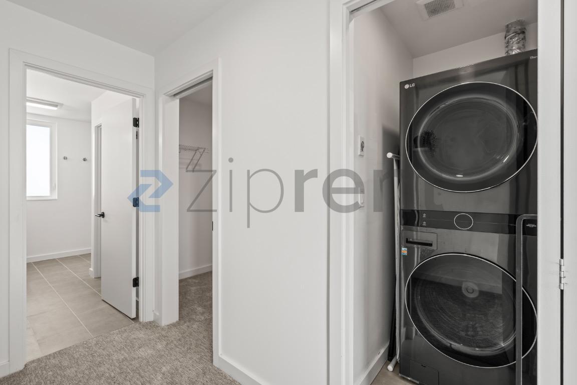 Building Photo - Unit 1755
