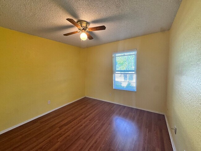 Building Photo - Very Nice Condo! 3 Miles to Cal Poly Groups Welcome Available June
