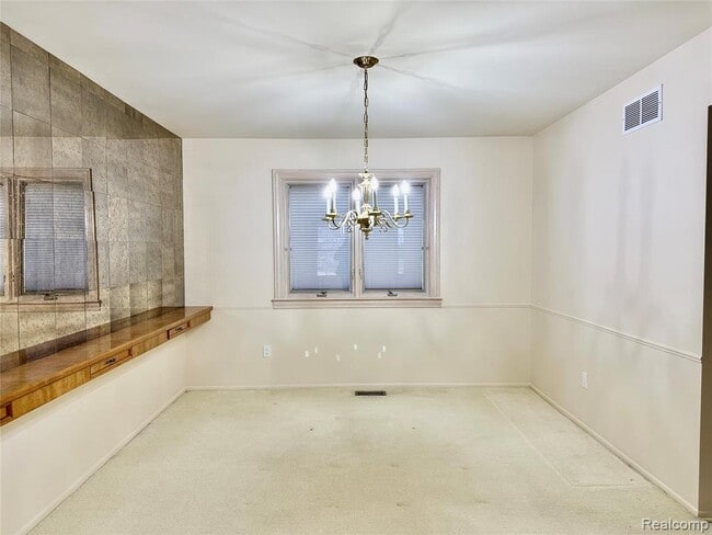 Building Photo - 4213 Wentworth Dr