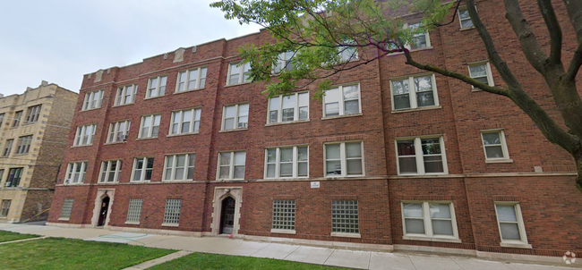 Building Photo - 4105 N Spaulding Ave