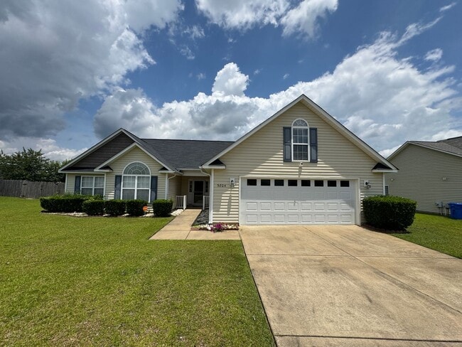 Primary Photo - Charming 3 Bed Home Plus Bonus Room