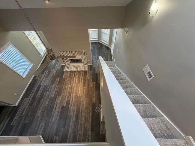 Building Photo - 133 McGill Park Ave NE