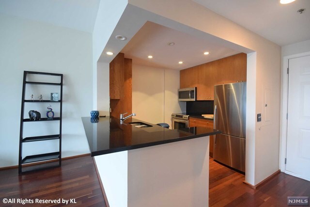 Building Photo - 3514 City Pl