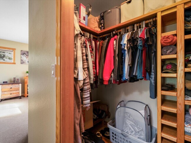 Building Photo - Spacious Single-Level Home in Wilderness Ranch