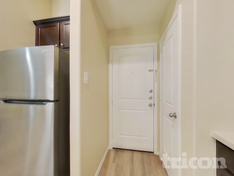 Building Photo - 2428 Dolostone Dr