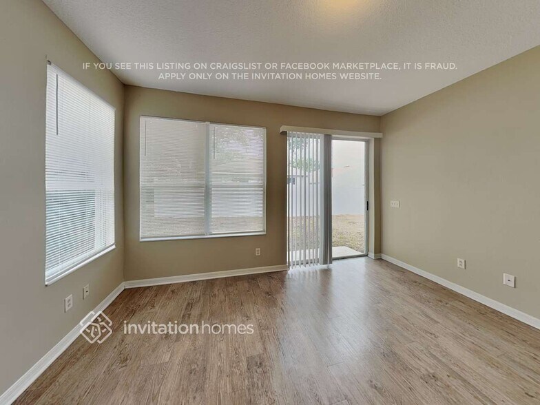 Building Photo - 10340 Avelar Ridge Dr