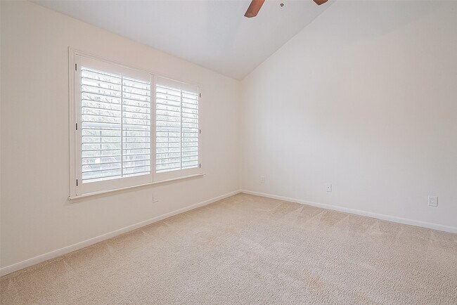 Building Photo - 2930 Grants Lake Blvd