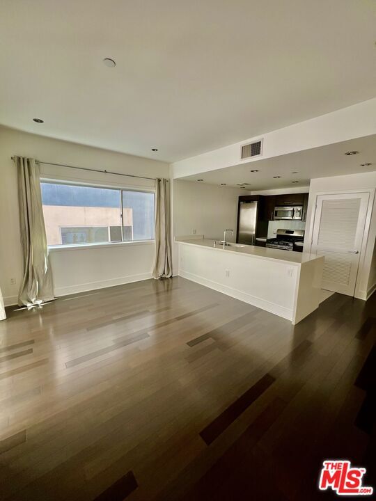 Building Photo - 1700 Sawtelle Blvd