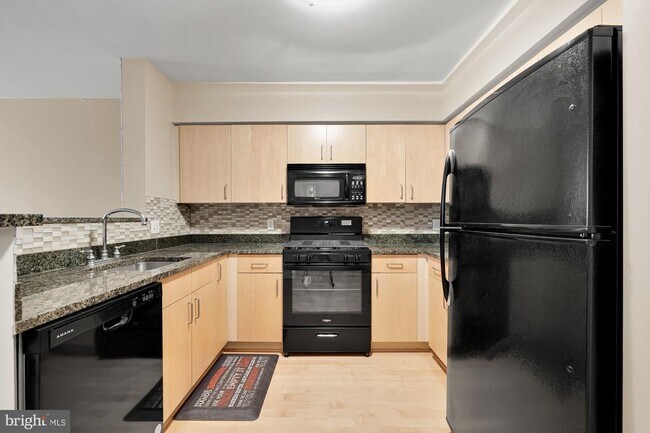 Building Photo - 1000 New Jersey Ave SE