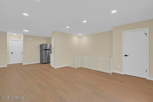 Building Photo - 114 3rd Ave
