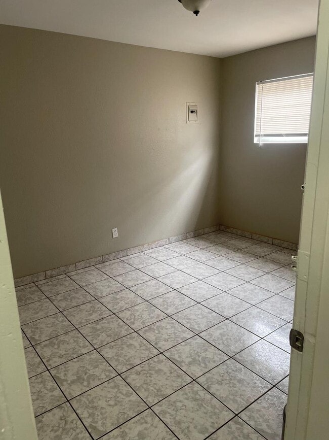 Building Photo - 3539 Baltic Ave