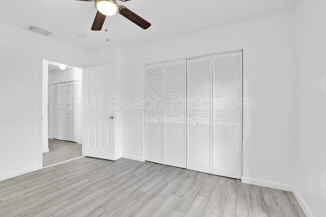 Building Photo - 13900 Folkestone Cir