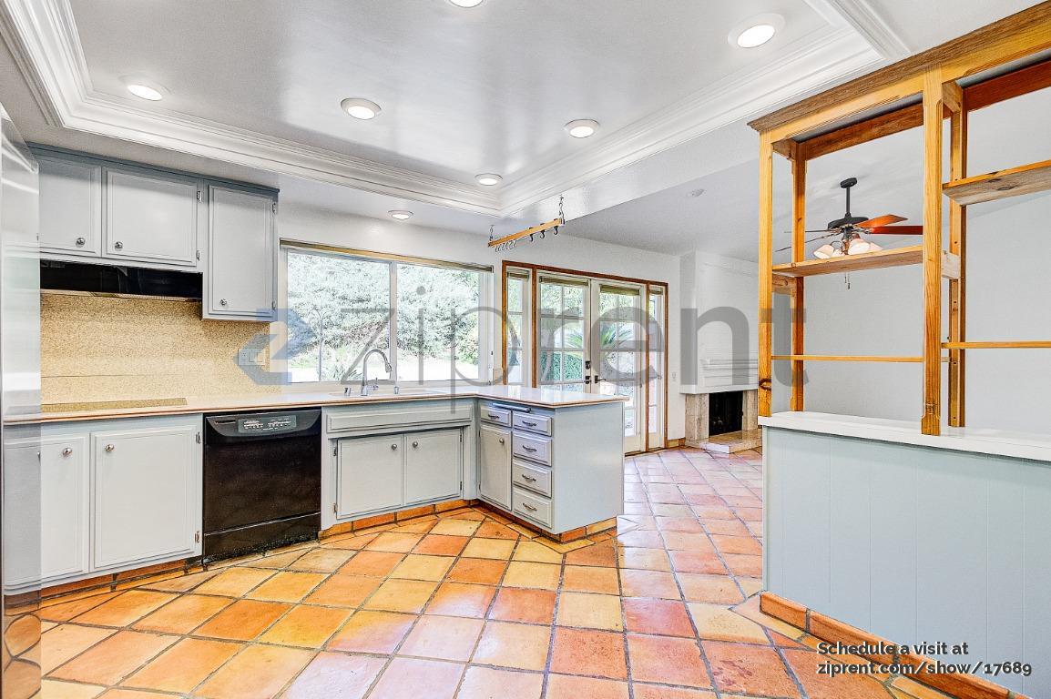 Building Photo - 24401 Regina St