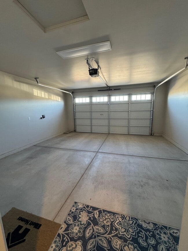 Building Photo - Brand New- SANTANA CAMILO