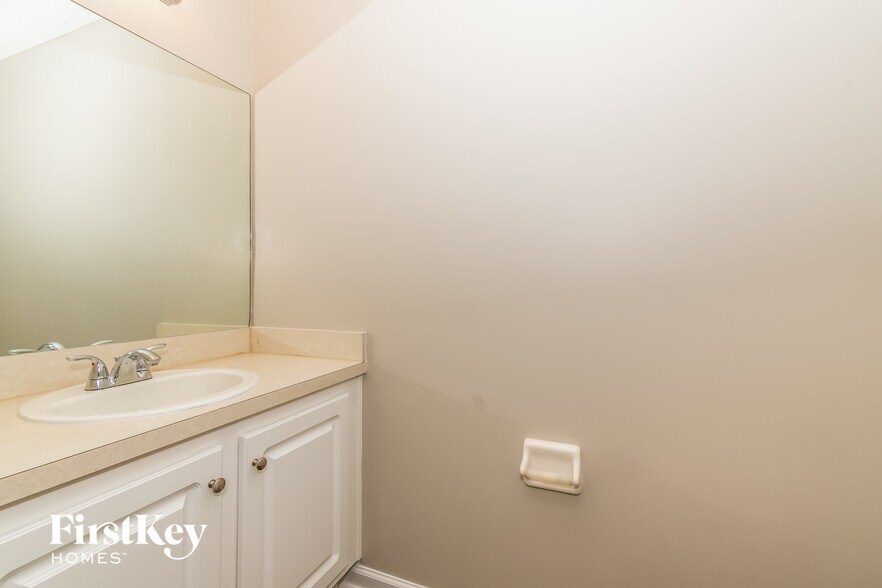 Building Photo - 3875 Pebble Brooke Circle South