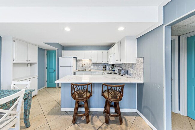 Building Photo - 667 Nautilus Ct