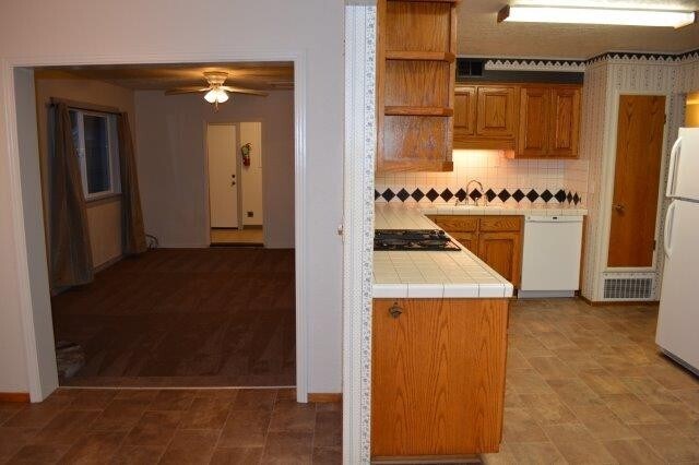 Building Photo - Myrtletown! Spacious 4 bedroom, pet friendly