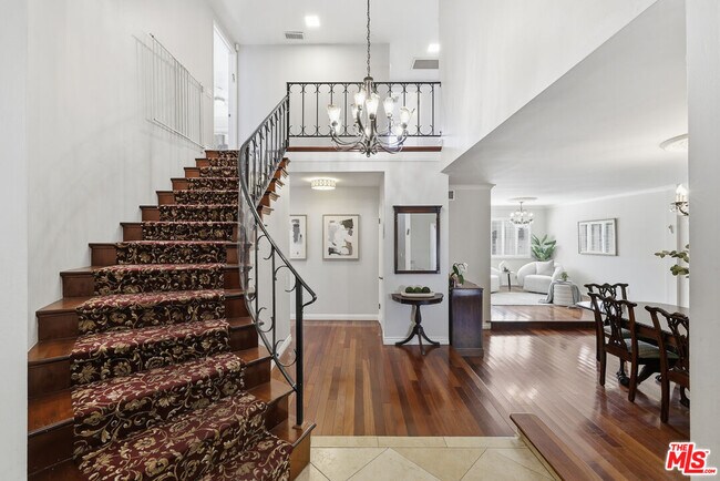 Building Photo - 5507 Bluebell Ave