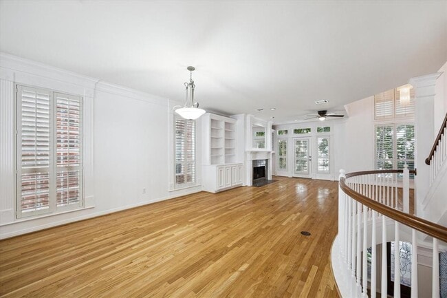 Building Photo - 1812 Matthews St