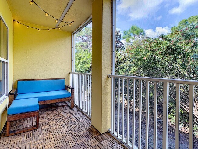 Building Photo - BEAUTIFULLY UPDATED 2 BED, 2.5 BATH CONDO IN WILLOWBROOK WITHIN LAKEWOOD RANCH