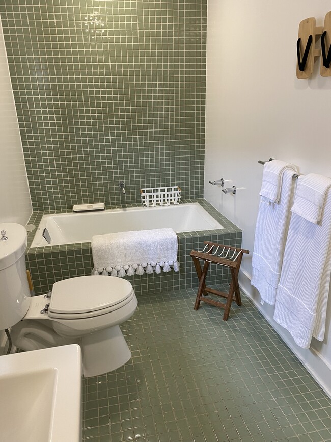 Master Bathroom with Tub and Shower - 808 Milwood Ave