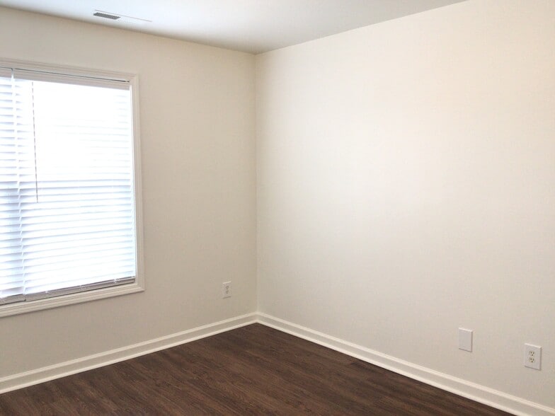 Building Photo - 257 Mayors Ln