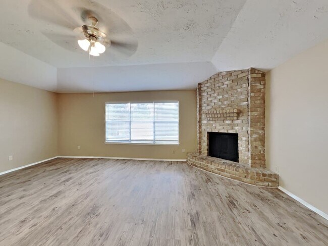 Building Photo - 2818 Mayflower Landing Ct