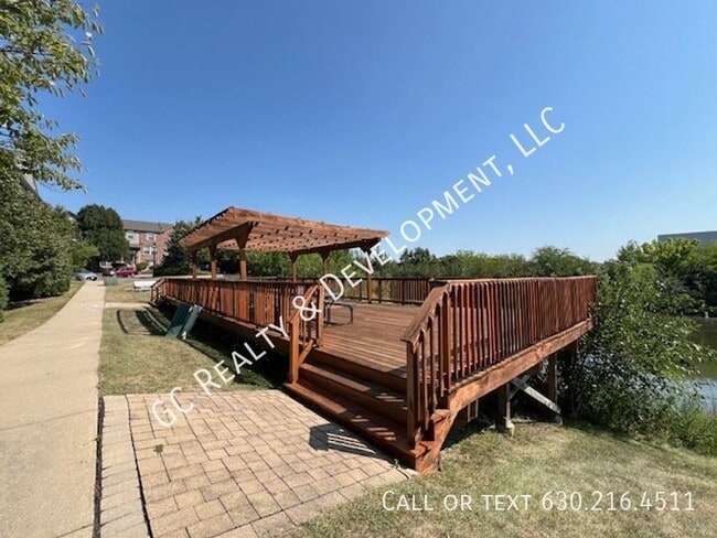 Building Photo - 1513 Bristol Ln