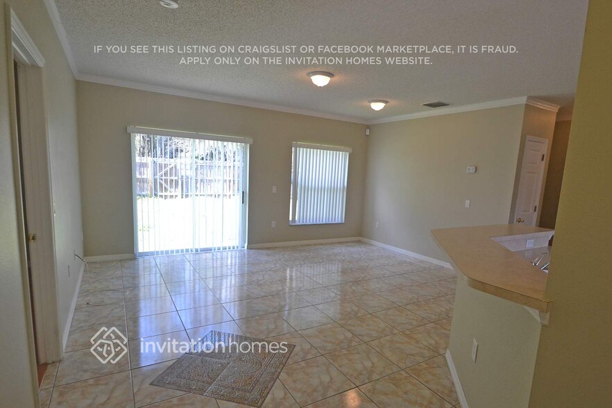 Building Photo - 831 Del Prado Dr