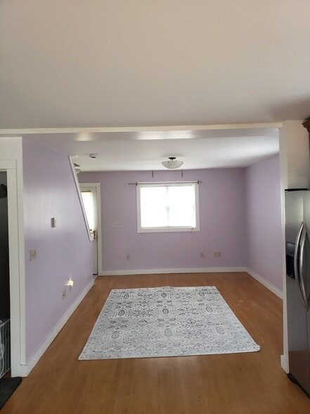 living room - 2864 Fort Bridgman Rd