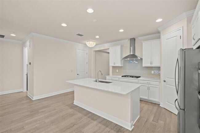 Building Photo - 5690 Long Shore Loop