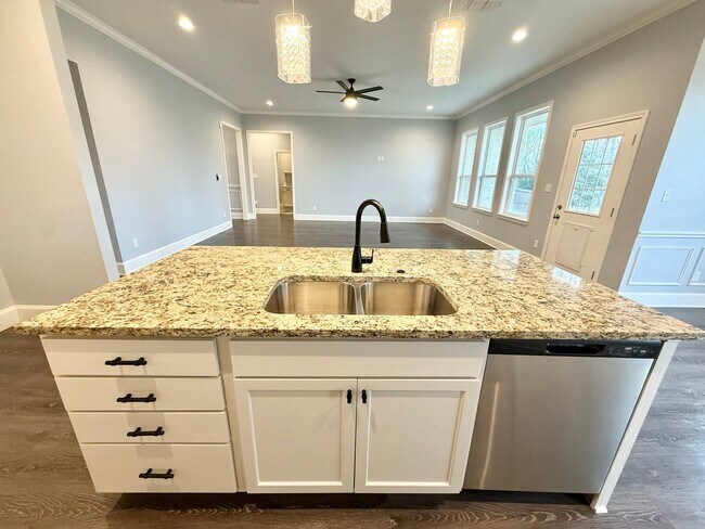 Building Photo - Elegant 4-bedroom in Bullard Creek Ranch!