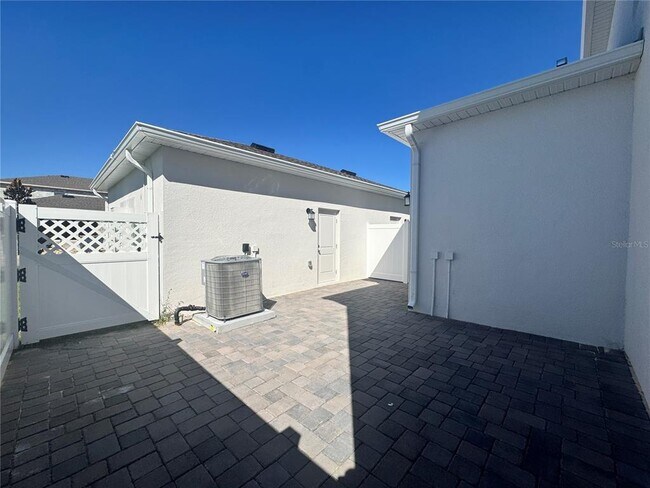 Building Photo - 2286 White Buffalo St