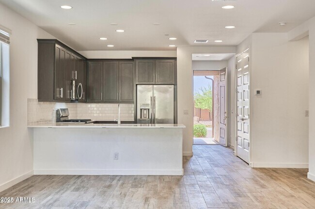 Building Photo - 12542 W Cassia Trail