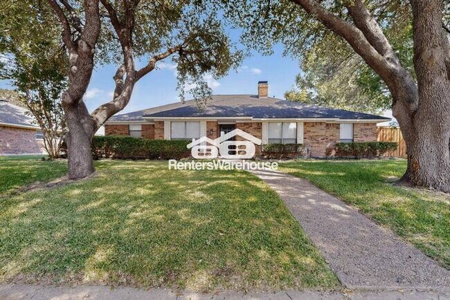 Building Photo - Completely Refreshed Plano Home Ready for ...