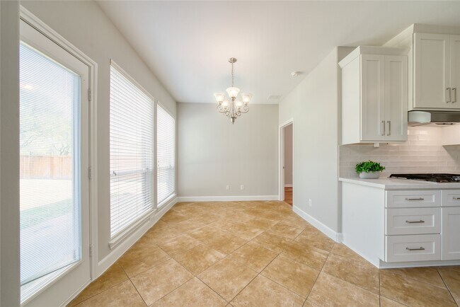 Building Photo - 5619 Riverstone Crossing Dr