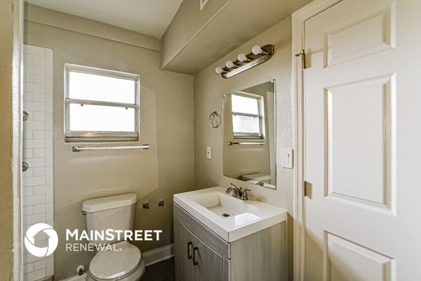 Building Photo - 3125 Wallington Dr