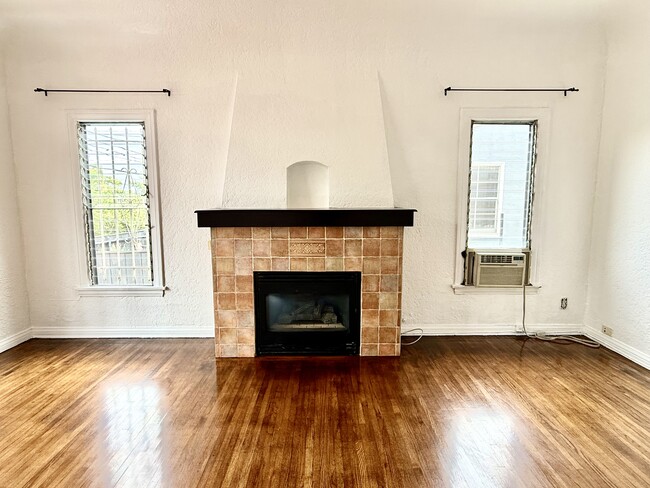 Building Photo - 1611 Talmadge St