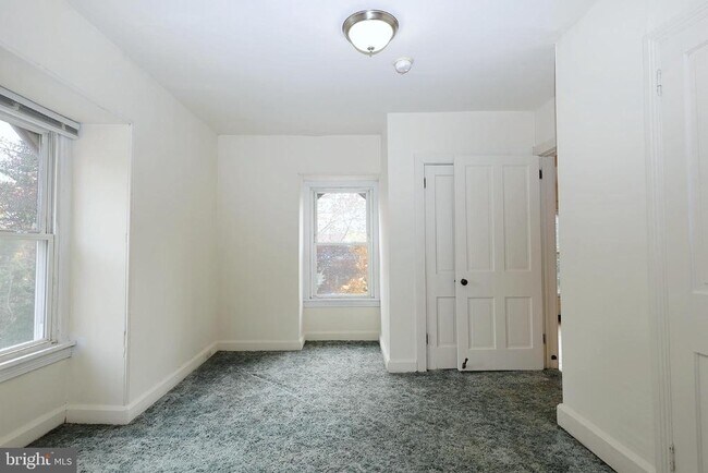 Building Photo - 804 Rancocas Ave