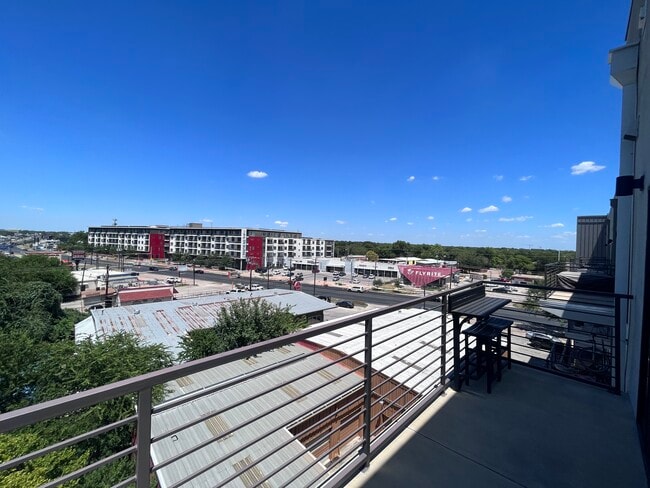 Building Photo - 6444 Burnet Rd