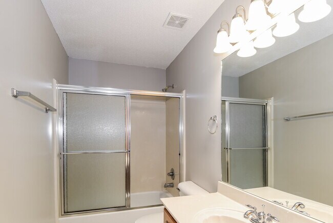 Building Photo - 8785 Oak Grove Blvd