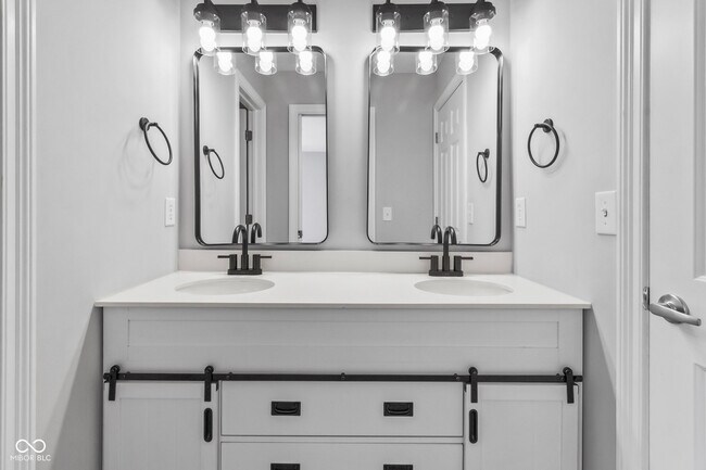 Building Photo - 11390 Heron Pass