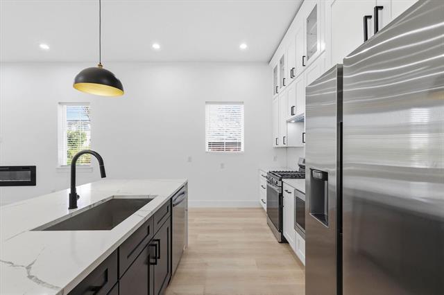 Building Photo - 324 N Patton Ave