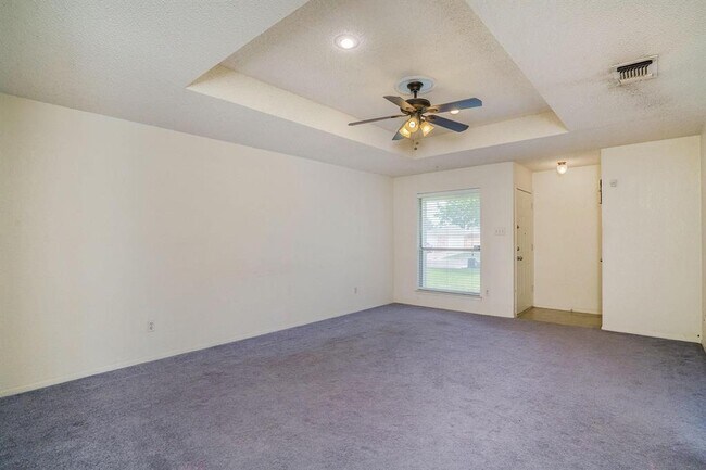 Building Photo - 3628 Hulen Park Cir