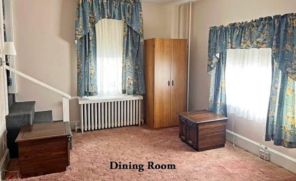 Building Photo - 634 Russell Ave