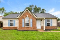 Building Photo - 1411 Lagrange Downs
